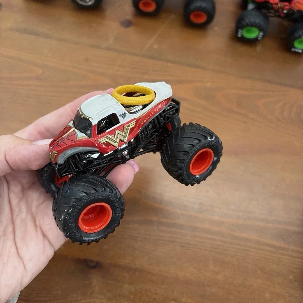 Hot Wheels Monster Jam Lot Of 5 Diecast 1:64 Scale Monster Trucks